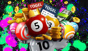 Between Luck and Psychological Habits of Togel Players